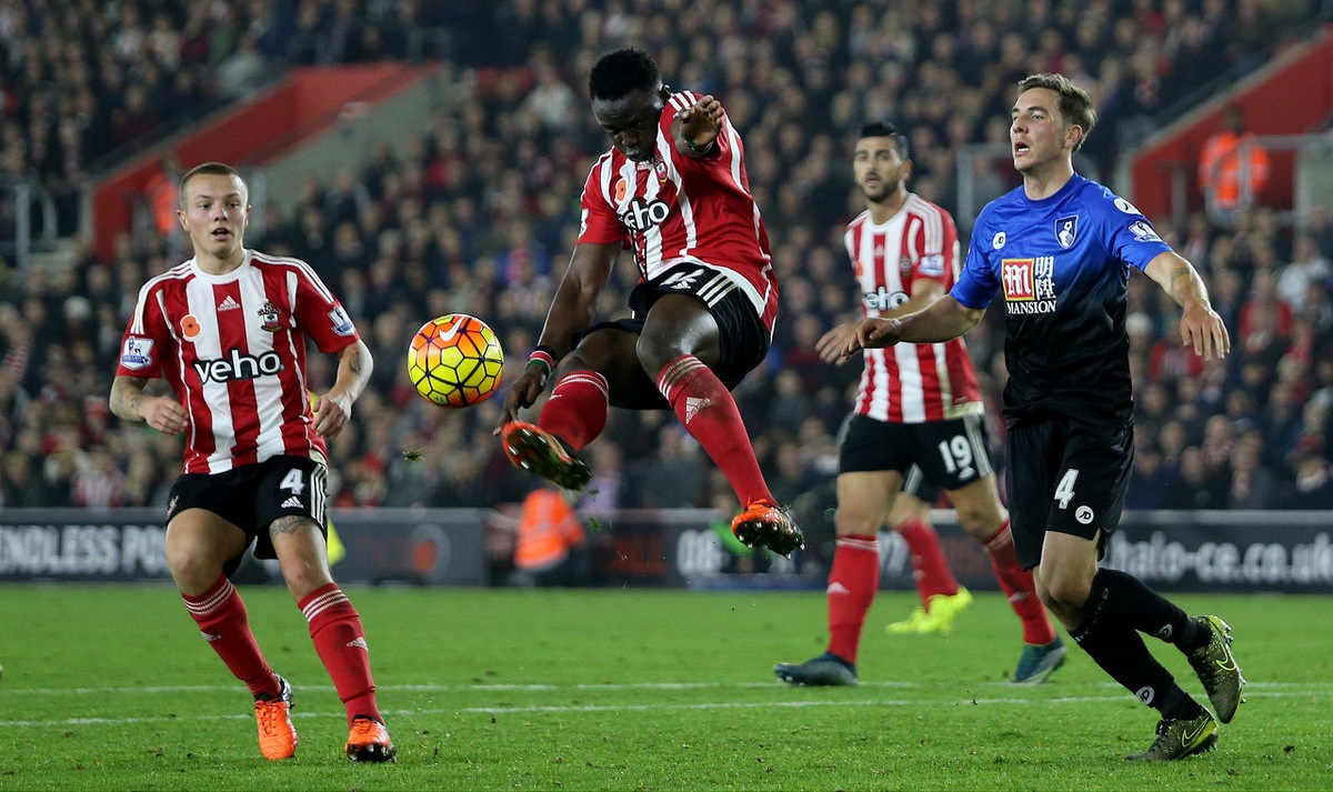 摩洛哥主帅：阿什拉夫会随队出征非洲杯，相信他能尽快康复