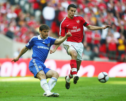 塞萨尔：齐沃为什么要换下博尼和泽林斯基？他俩明明表现最好