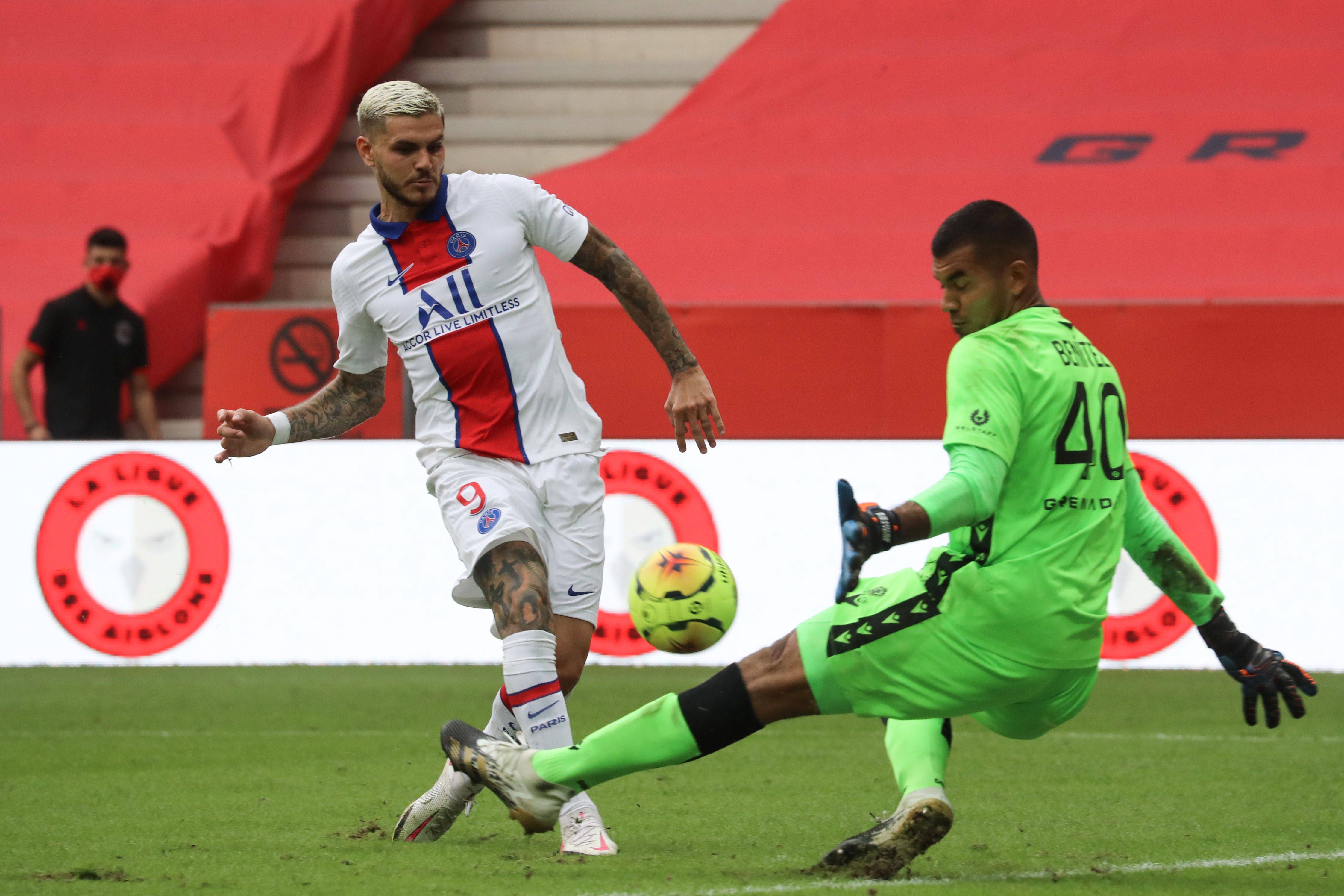 鲁尼：萨拉赫在摧毁自己在利物浦的传奇地位，做法完全错误