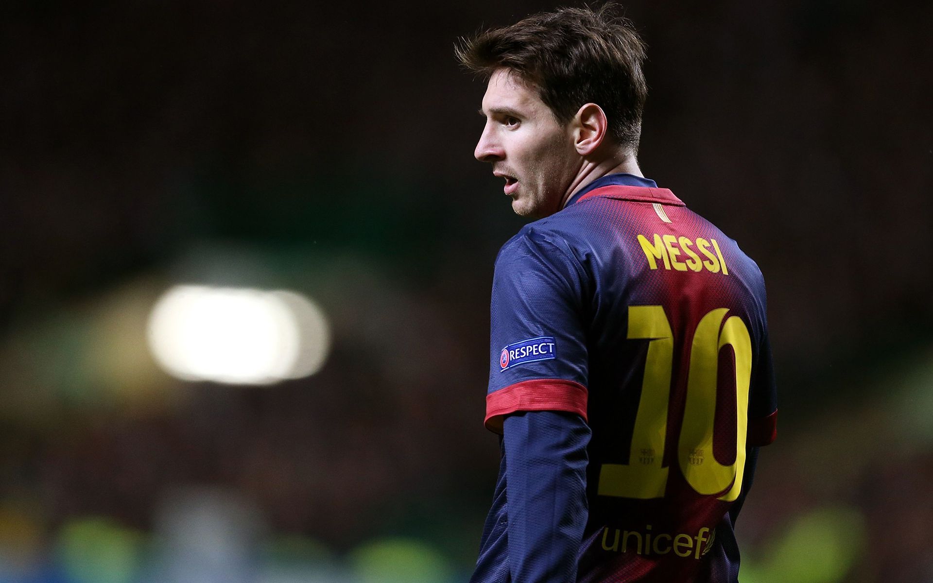 德转列英超不含BIG6球员最贵阵：吉马良斯、托纳利7500万领衔