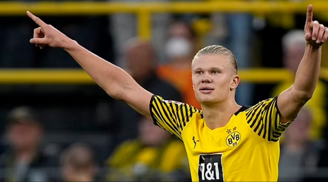 帕尔马官方：铃木彩艳成功接受手指骨折手术；据悉伤缺3个月